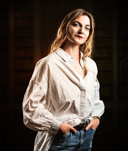 Astrid Cardinaux - Actrice, Scénariste, Réalisatrice chez ONI FILMS